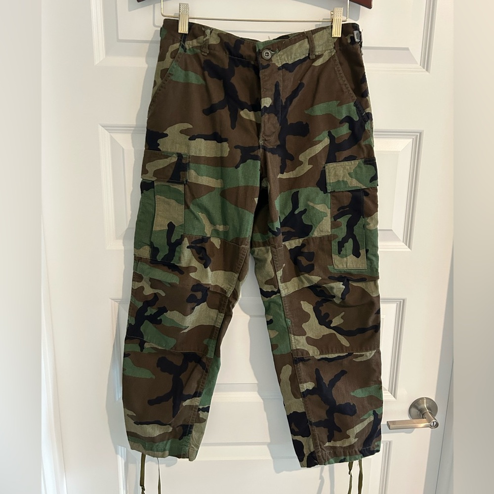 Vintage US Army Woodland Camo Combat Trousers Green Brown Size Small X Short